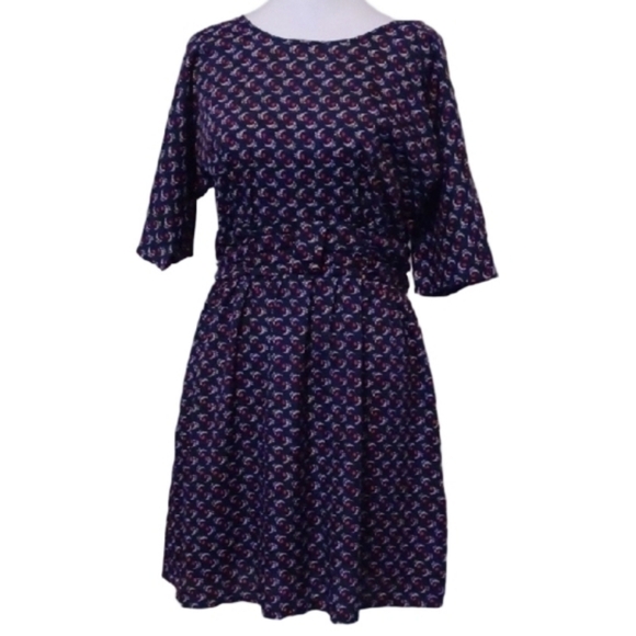 🐈⬛Elegant Dark Blue and Red  Patterned Dress - Picture 2 of 9